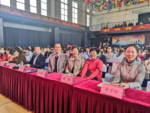 湖南省首届中小学阅读论坛，如何引领阅读新风尚？