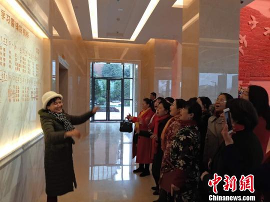 湖南省雷锋精神教育基地雷锋雕像，有何独特之处？