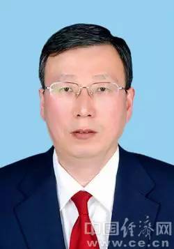 曾四清在湖南省教育厅任职，其简历有哪些亮点？