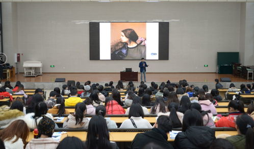 肖教授在湖南师范大学教育学院的研究方向是什么？
