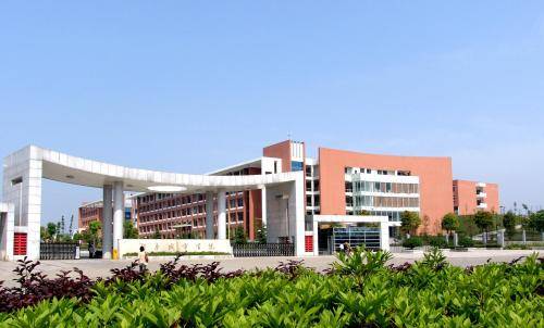 湖南开放大学与成人教育有何不同？