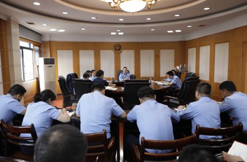 津市市教育局长履职如何？