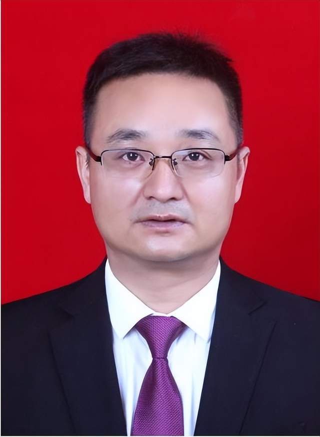 湖南省衡阳县教育局局长现任者是谁？
