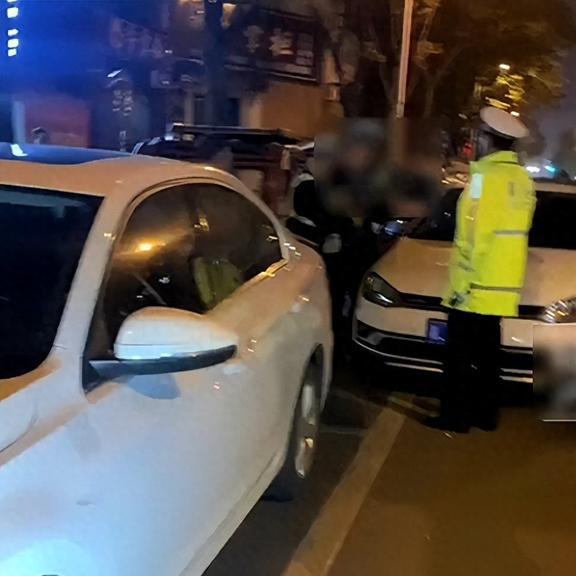 湖南校长酒驾被捕，教育局回应真相？
