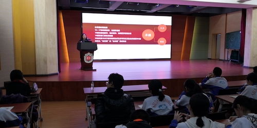 湖南师大教育学院万永奇，他的教育理念有何独到之处？